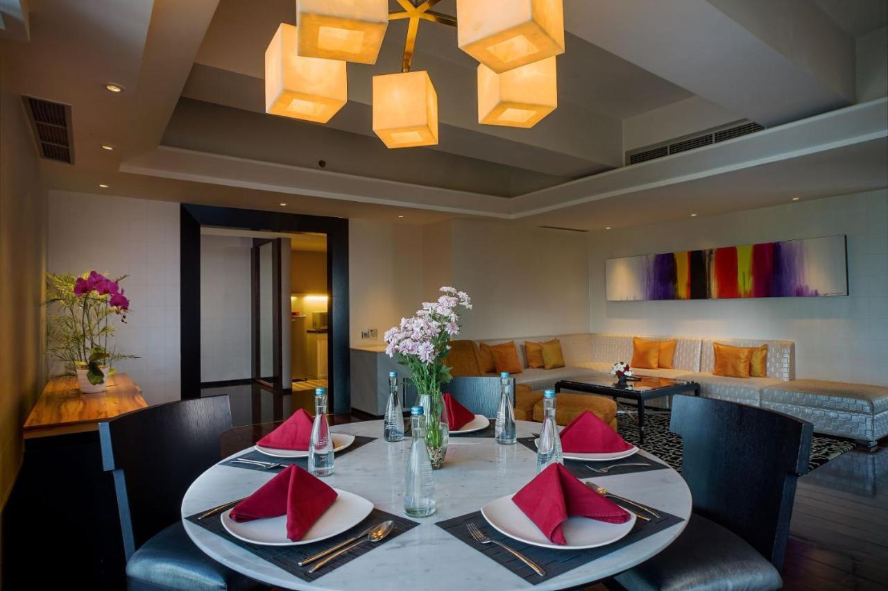 Artotel Ts Suites Surabaya Kültér fotó