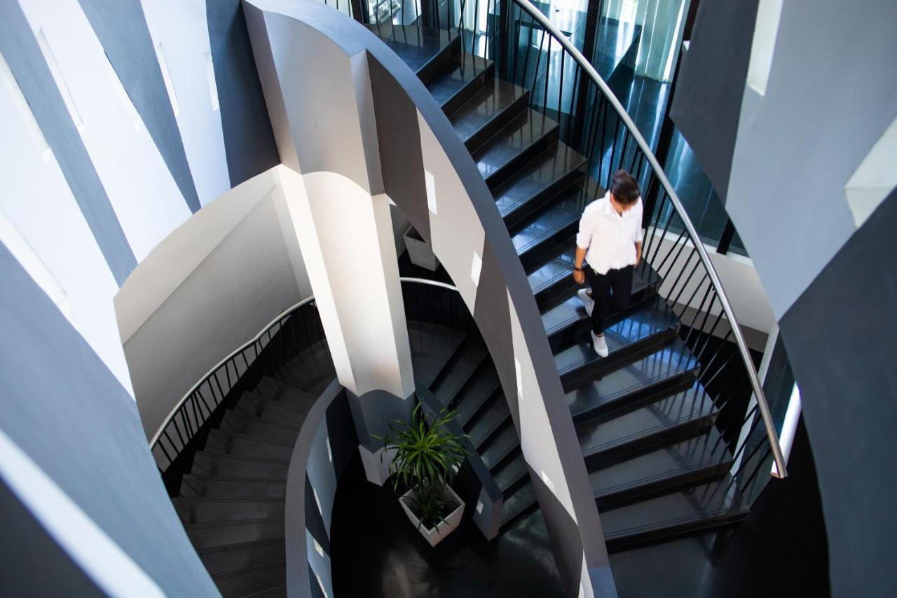 Artotel Ts Suites Surabaya Kültér fotó