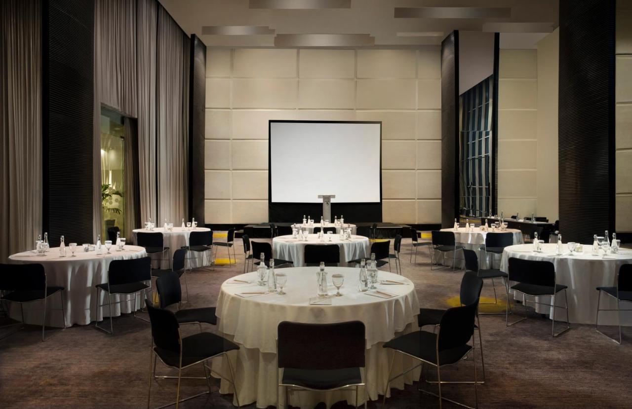 Artotel Ts Suites Surabaya Kültér fotó